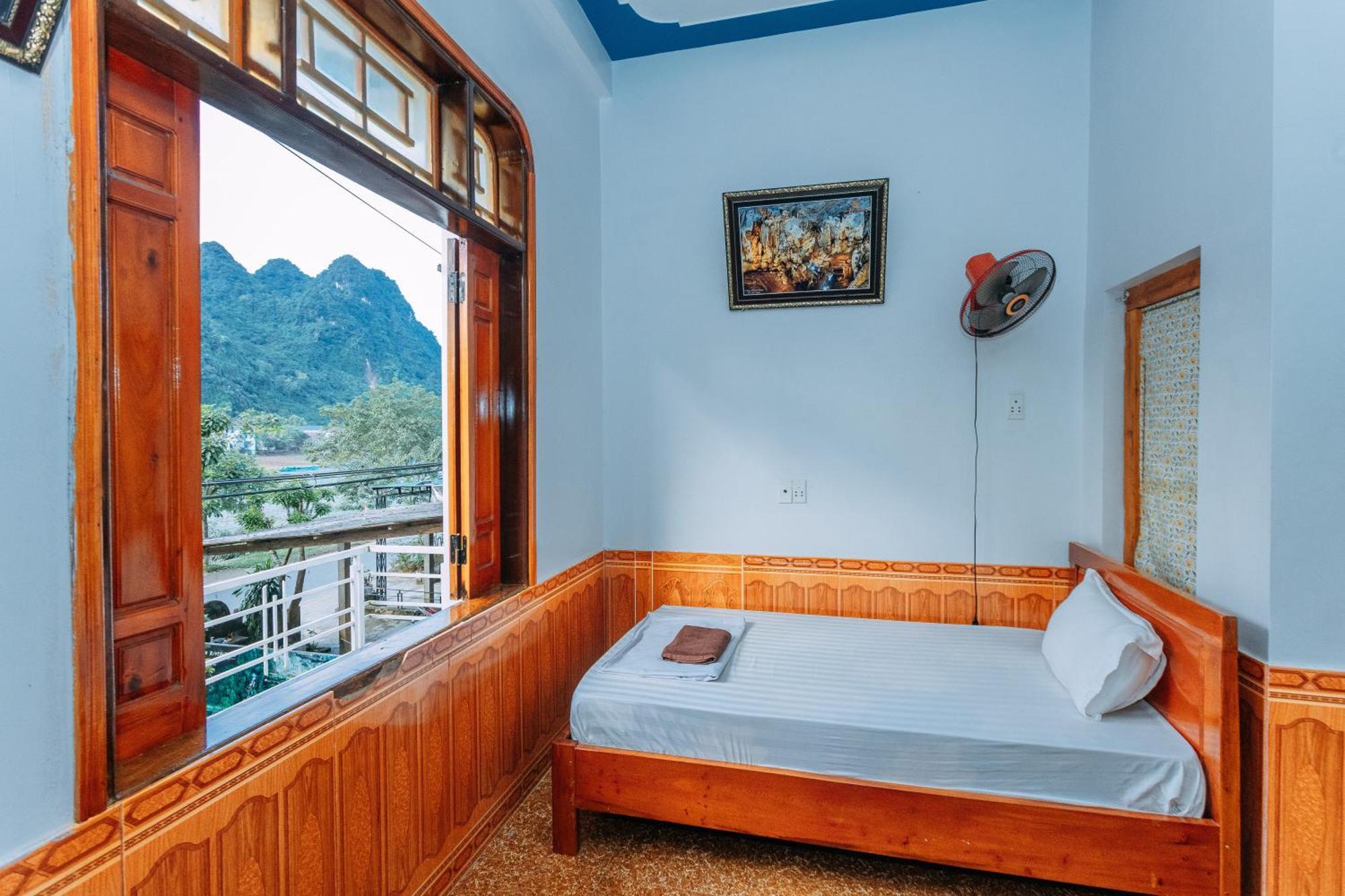 Green Riverside Cosy Home Phong Nha Esterno foto